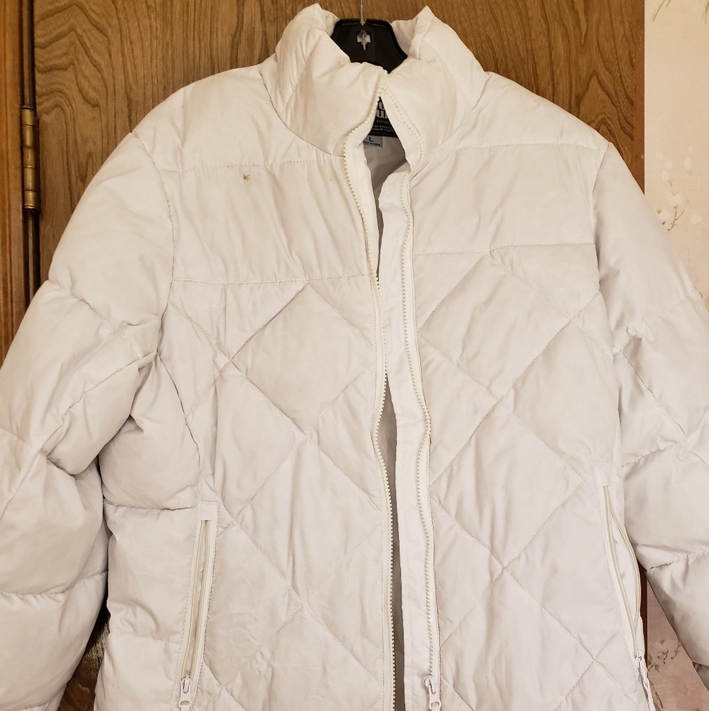 White puffer jacket